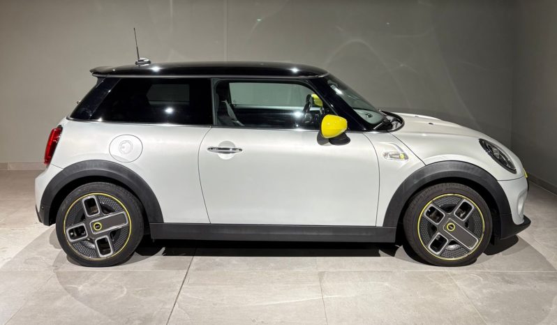 MINI Cooper SE 3p LCI II BEV 184cv completo