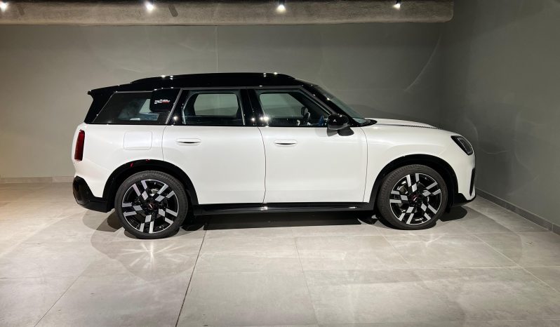 MINI Countryman E JCW completo